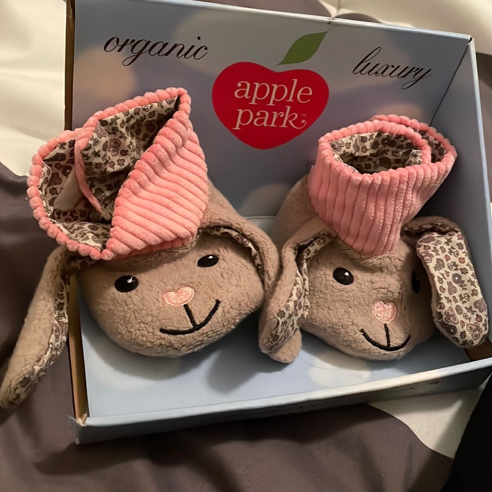 Organic bunny booties adjustable size 3-6months